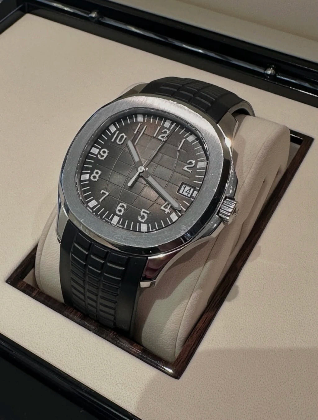 Aquanaut Dual Time Supreme