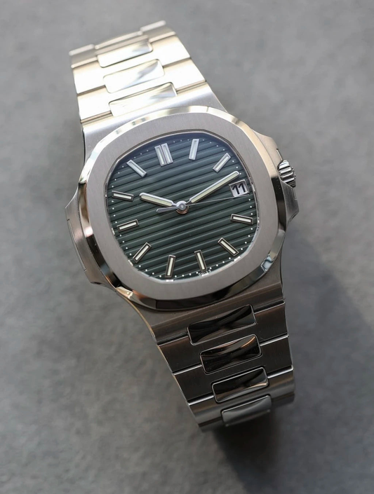 Nautilus Olive Green