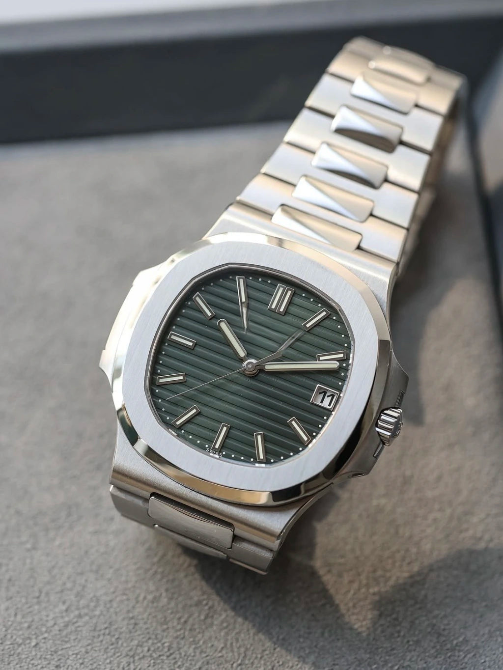 Nautilus Olive Green