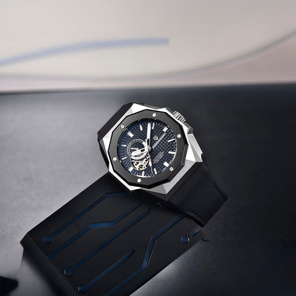 Design Armored Black