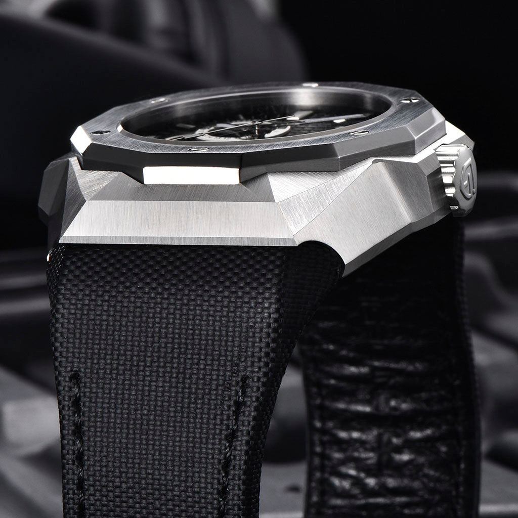 Design Armored Black