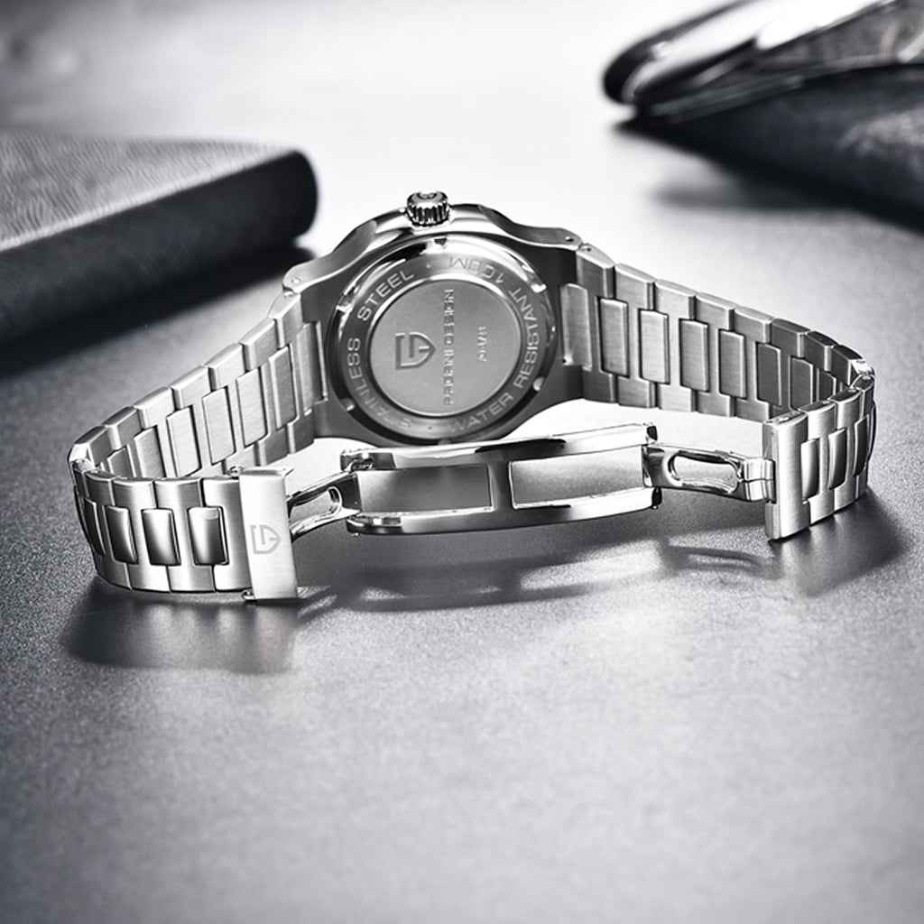 Design Giancarlo White