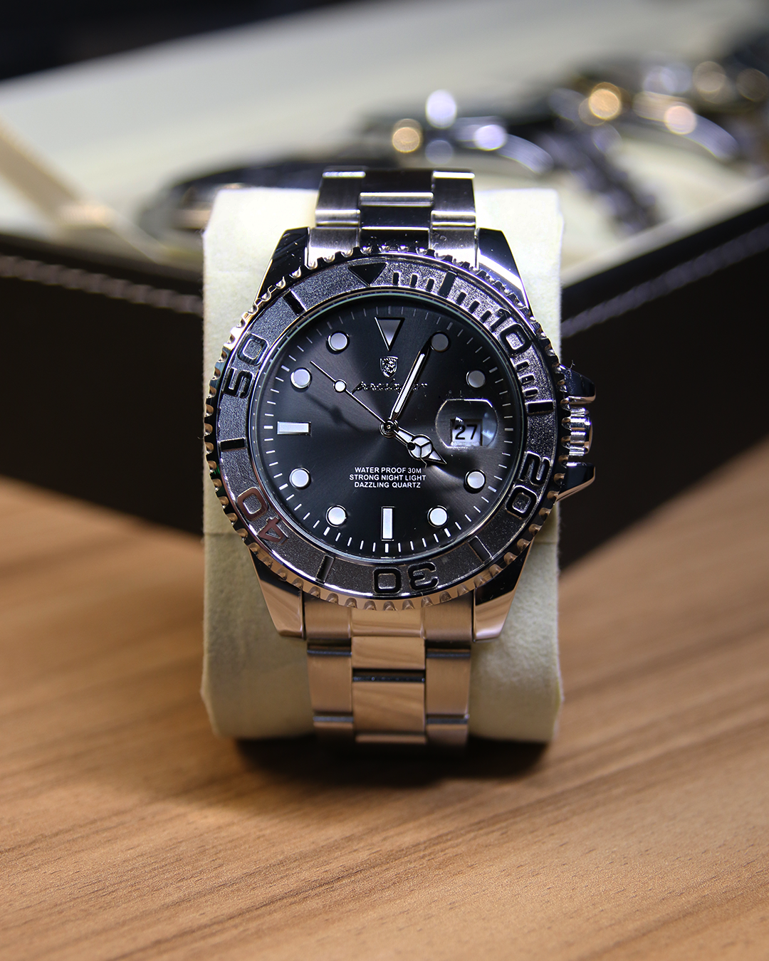 Yacht® Watch