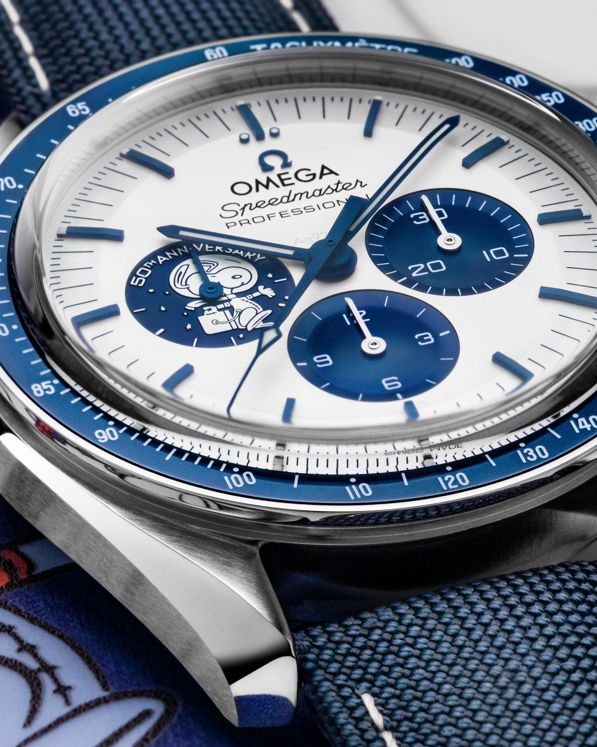 Speedmaster Silver Snoopy Award 50.º Aniversário 42mm